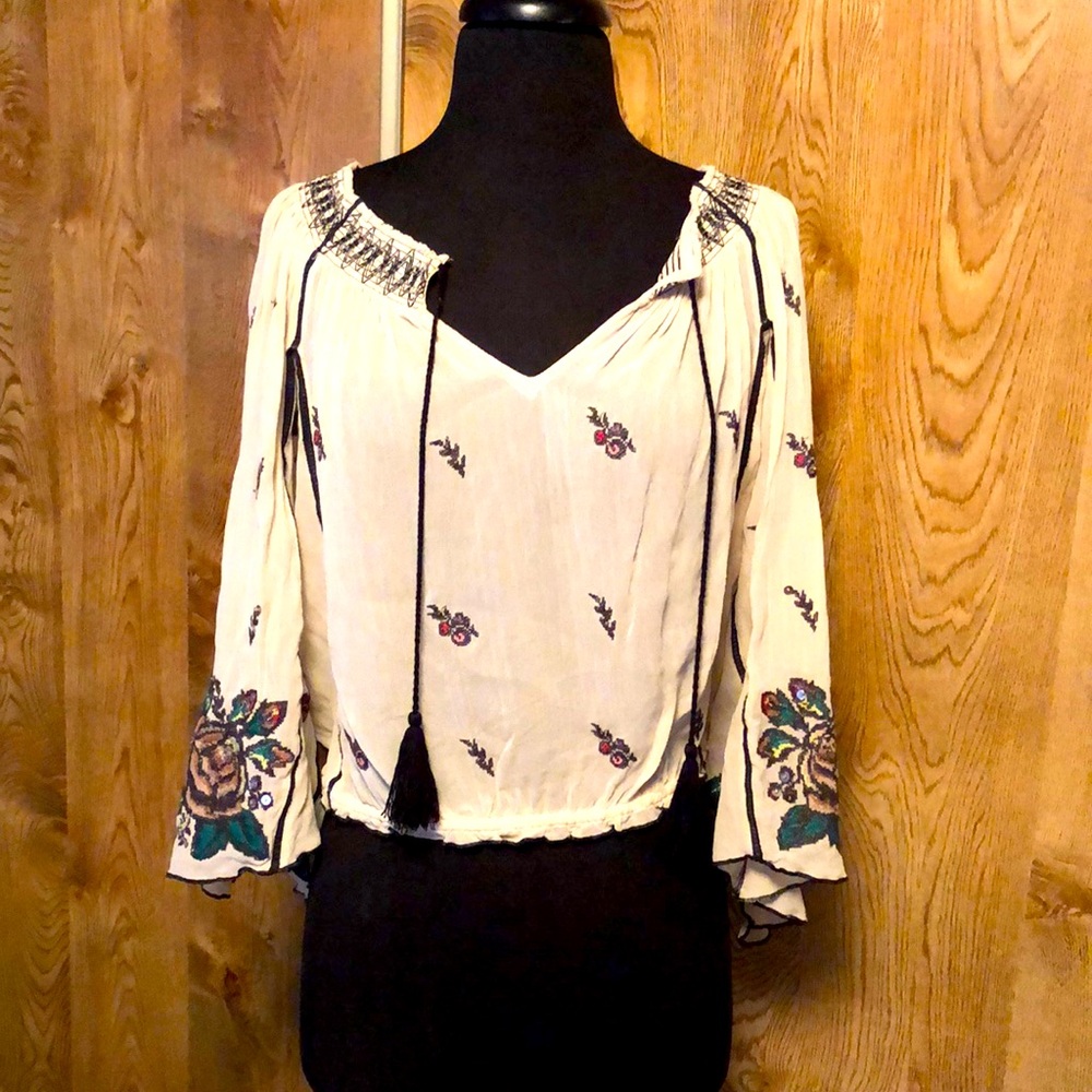 Beautiful FREE PEOPLE Women’s Blouse with Tassels & Sequins